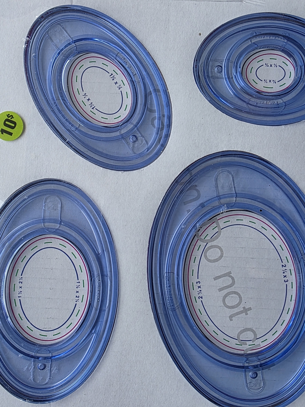 Creative Nemiries Blue Oval Plastic Template Set